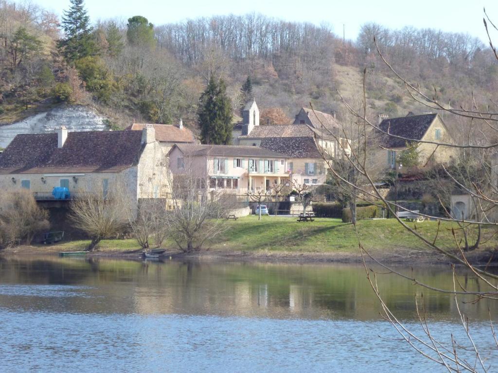 Hotel-Restaurant Cote Rivage Badefols-sur-Dordogne Ngoại thất bức ảnh